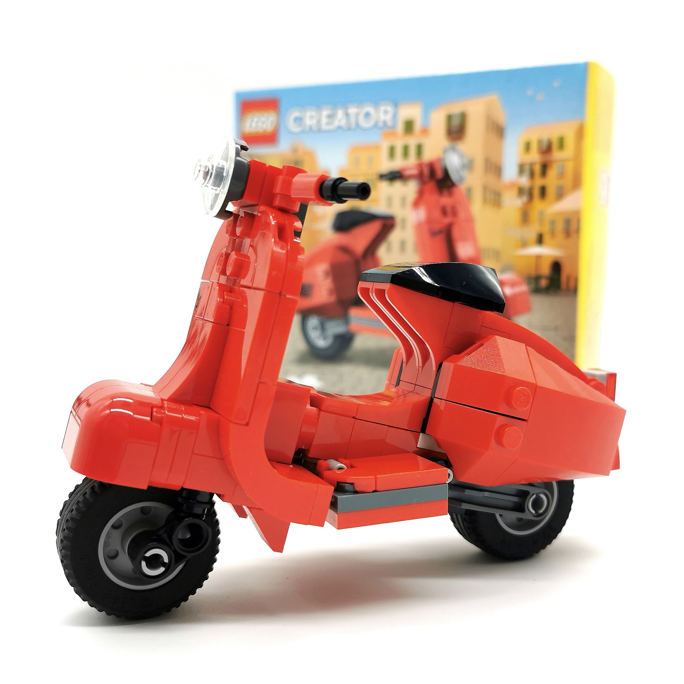 LEGO Vespa wheel hack on a cool custom Hot Rod + mini Vespa 
